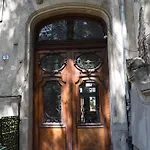 Grand Boulevard Apartment At Piata Romana