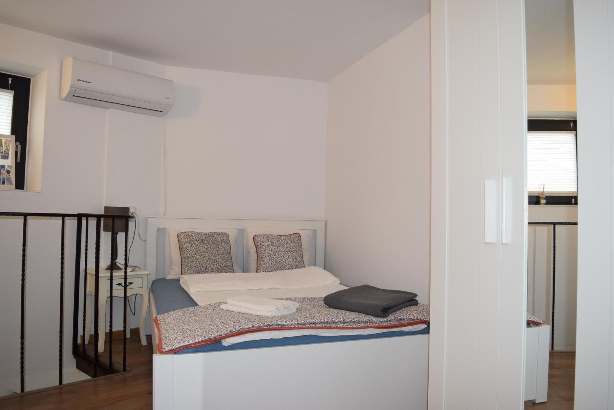 Grand Boulevard At Piata Romana Apartment